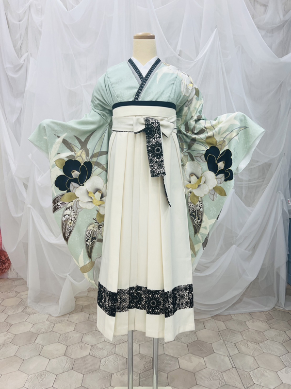 袴レンタル　アリエル　宇多津　アイボリー　白